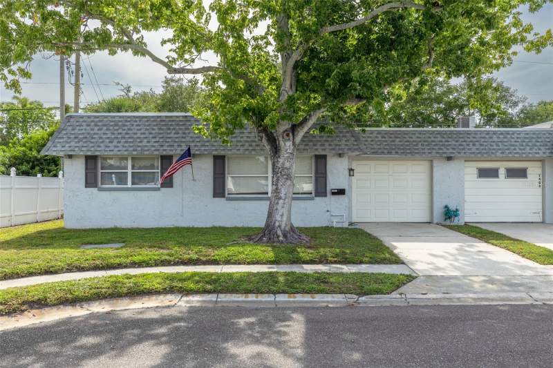 Rothmoor Estates Condo