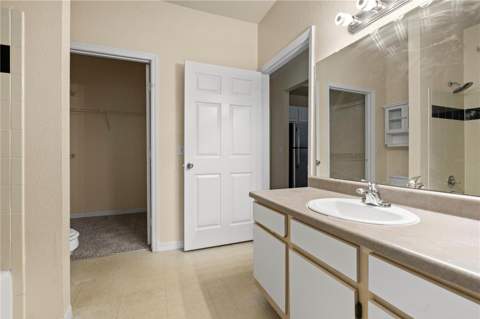 6021 Westgate Drive #823, Orlando FL - photo 21 of 39