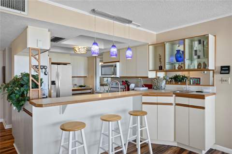 450 Treasure Island Causeway #702, Treasure Island FL - photo 14 of 35