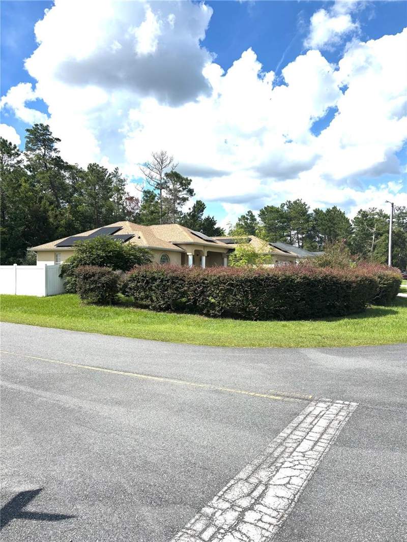 2 bedroom Single Family Residence at 3715 SW 127th Lane Road, Marion Oaks, Ocala — photo 2