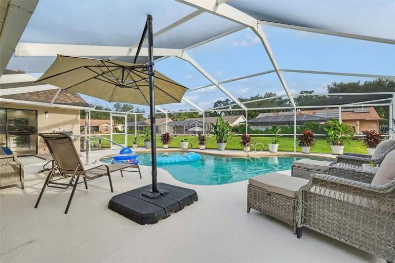 3 bedroom Single Family Residence at 37147 Foxrun Place, Silver Oaks, Zephyrhills — photo 4