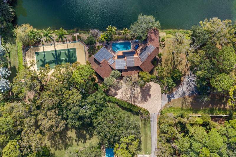 2402 PINE HAMMOCK home for sale in Pinellas Groves