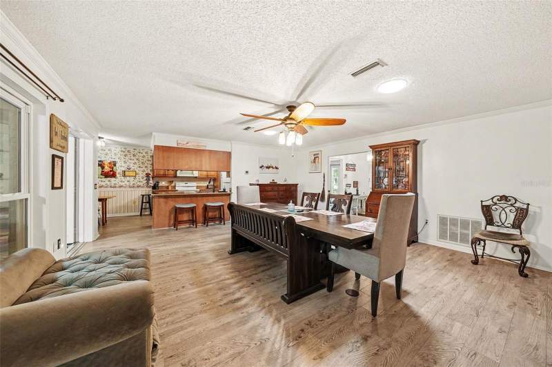 3 bedroom Single Family Residence at 8251 Earlshire Lane, Spring Hill Un 6, Spring Hill — photo 3