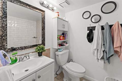 5201 Vineland Road #112, Orlando FL - photo 10 of 25