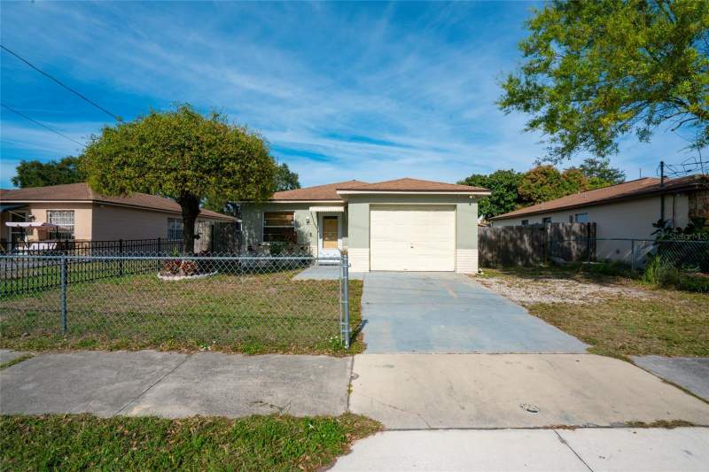 Sperry Grove EstatesHomes for Sale in Tampa, FL