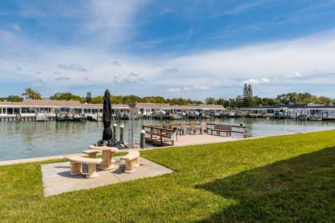 1 S Boca Ciega Point Boulevard #204, St Petersburg FL - photo 6 of 43