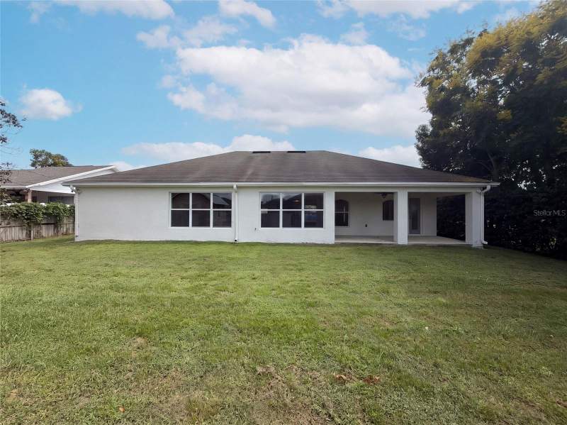 3 bedroom Single Family Residence at 2062 Dalton Avenue, Deltona Lakes Unit 08 Rep Pt Blks 163 164 352 & 35, Deltona — photo 5