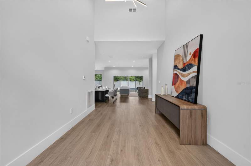 4 bedroom Single Family Residence at 102 Bell Place, Eastgate Sub, Winter Park — photo 4