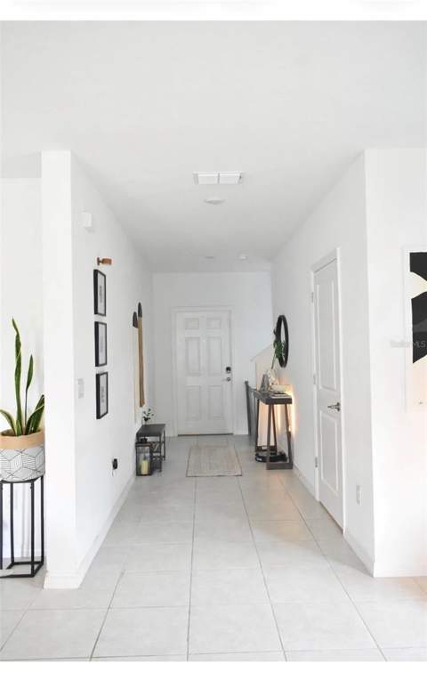 6470 Back Forty Loop, Zephyrhills FL - photo 11 of 40