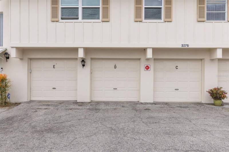 1 bedroom Townhouse at 3275 37th Way #D, West Shore Village Five Ph I, St Petersburg — photo 3