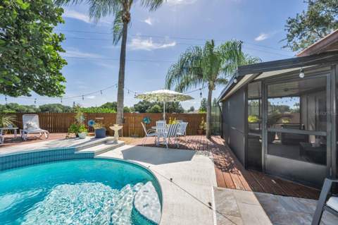 6923 Silvermill Drive, Tampa FL - photo 7 of 64
