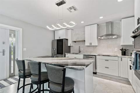 760 Bohenia Circle, Clearwater Beach FL - photo 18 of 91