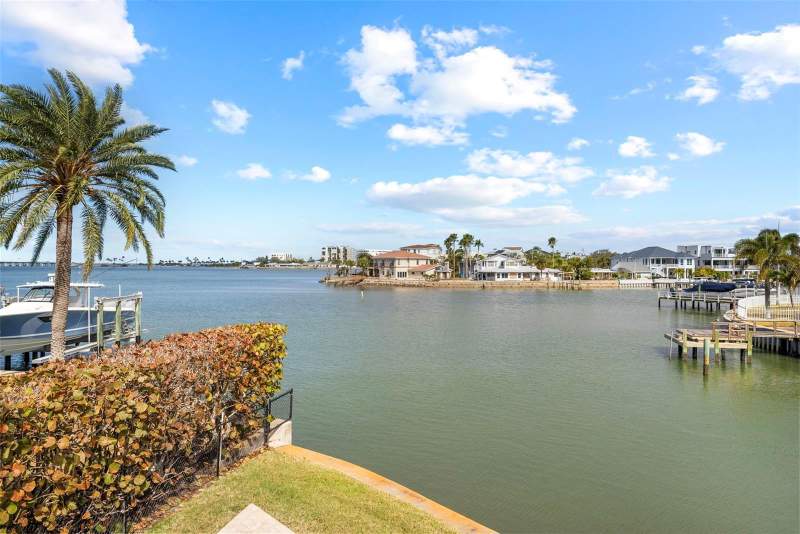 Harbor View Villas