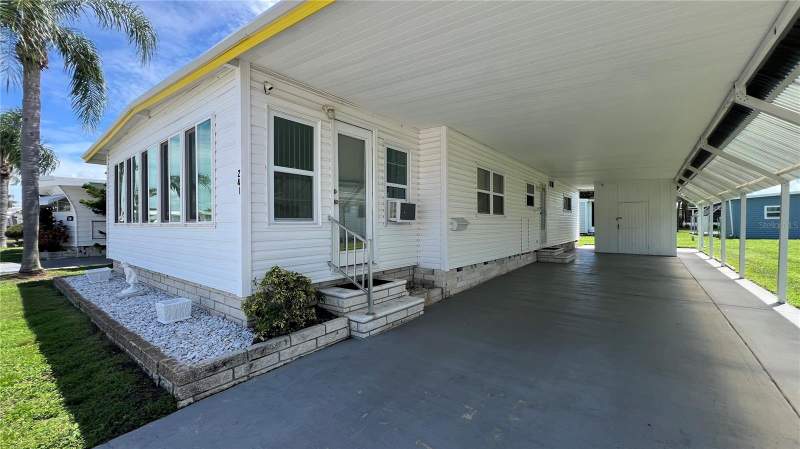 2 bedroom Mobile Home at 1100 Belcher Road #241, Largo, Largo — photo 2