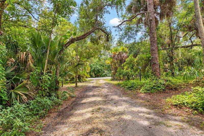 3 bedroom Single Family Residence at 4781 Stone Ridge Trail, Hidden Oaks Estates, Sarasota — photo 3
