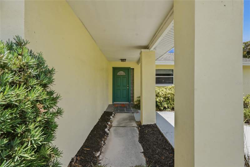 3 bedroom Single Family Residence at 1634 Dale Circle, Amberlea Unit 2, Dunedin — photo 3
