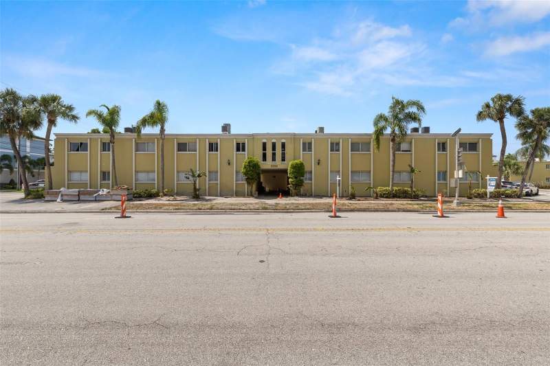 Palma Ceia Gardens Condo