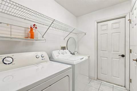4342 Hedgewood Avenue, Spring Hill FL - photo 19 of 74