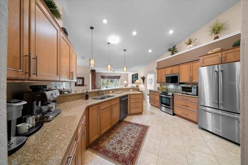3 bedroom Single Family Residence at 14336 SW 112th Circle, Spruce Creek Preserve V, Dunnellon — photo 4