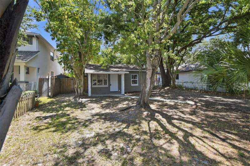 Elliotts E EHomes for Sale in Tampa, FL