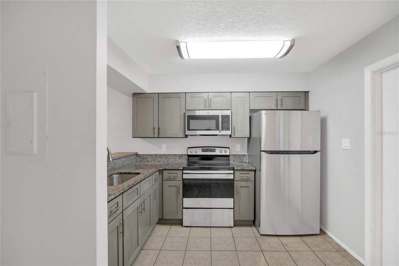 2 bedroom Townhouse at 2801 Willow Run, Willows, Orlando — photo 3
