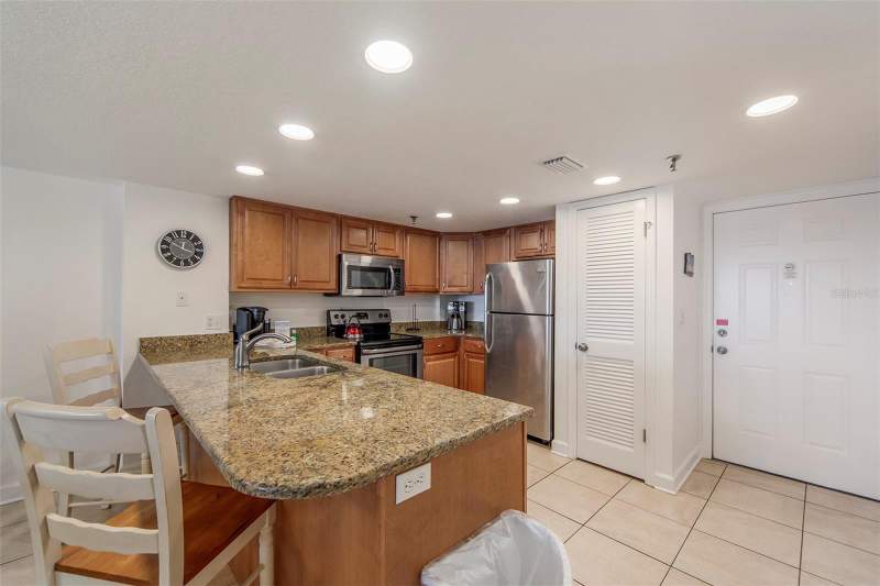2 bedroom Condominium at 12901 Gulf Lane #503, Beach Place Condo, Madeira Beach — photo 3