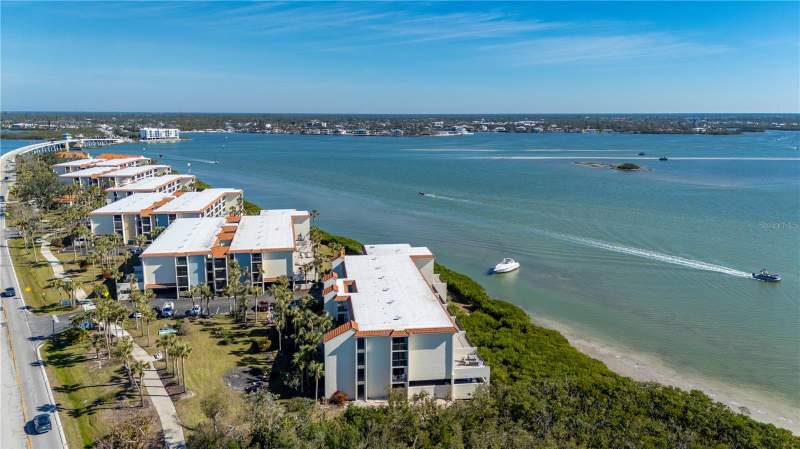 2 bedroom Condominium at 1751 Beach Road #404, Sandpiper Key Bldg 08, Englewood — photo 2