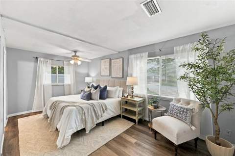 6726 12th Street, St Petersburg FL - photo 14 of 35