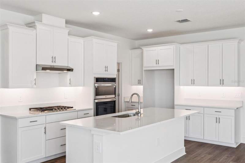 4 bedroom Single Family Residence at 574 Emerald Grove Drive, Eden Crest, Apopka — photo 4