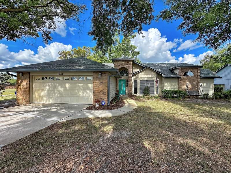 4 bedroom Single Family Residence at 1681 E SPRING RIDGE CIRCLE, CROWN POINT SPGS, WINTER GARDEN — photo 1