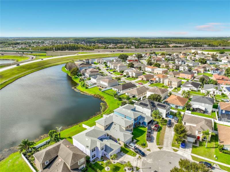 4 bedroom Single Family Residence at 12900 Los Alamitos Court, Southchase Ph 01A Prcl 14 15, Orlando — photo 4
