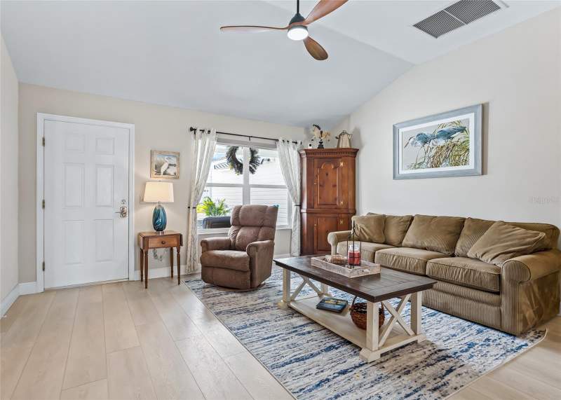 3 bedroom Single Family Residence at 3001 Glenwood Place, Villages/Sumter Un #33, The Villages — photo 5