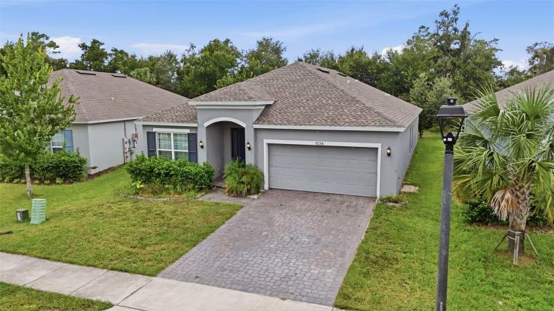 4 bedroom Single Family Residence at 1034 Chelan Falls Drive, Lakewood Park Ph 1, Deland — photo 2