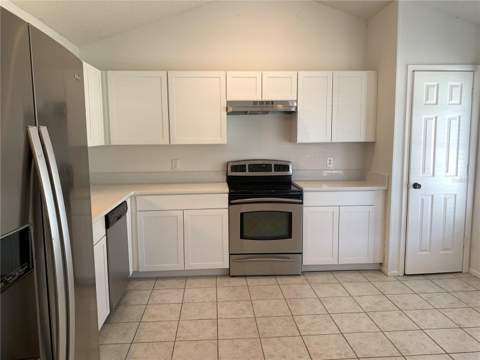 7651 Eldorado Place, Orlando FL - photo 7 of 15