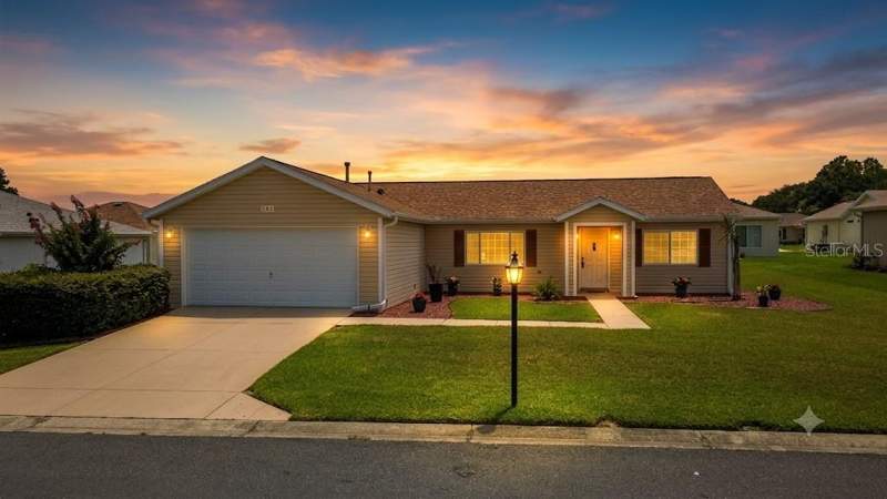 2 bedroom Single Family Residence at 13828 SE 85th Circle, Spruce Creek Golf And Country Club, Summerfield — photo 1