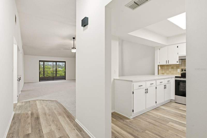 2 bedroom Condominium at 9960 Eagles Point Circle #4, Eagles Point Condo, Port Richey — photo 4
