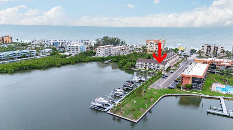 2 bedroom Townhouse at 19651 Gulf Boulevard #B2, Townhomes Of Vista Moorings, Indian Shores — photo 3