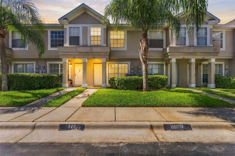 The Townhomes At Kensington