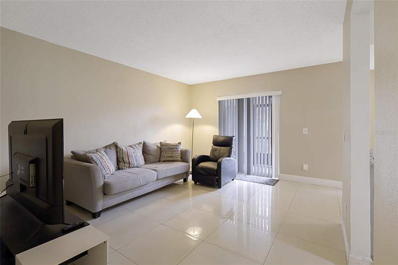 2 bedroom Condominium at 2408 Barley Club Court #2, Hawthorne Village, Orlando — photo 4