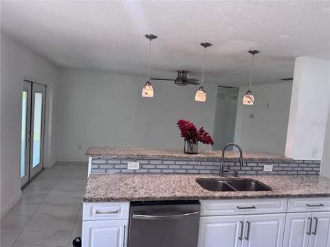 5208 Carrollwood Meadows Drive, Tampa FL - photo 9 of 22