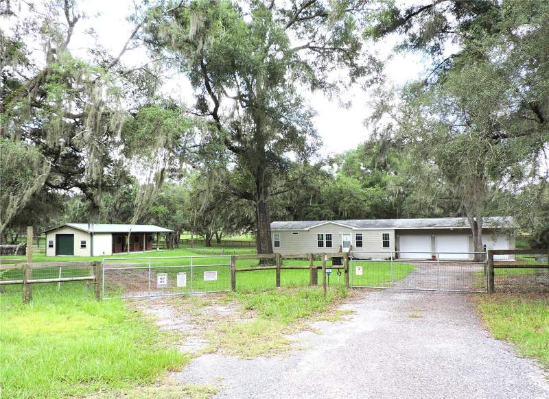 2 bedroom Manufactured Home at 29248 Wildlife Lane, Brooksville, Brooksville — photo 1