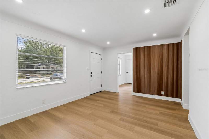 3 bedroom Single Family Residence at 517 Hampton Avenue, Edgemoor Estates, St Petersburg — photo 3