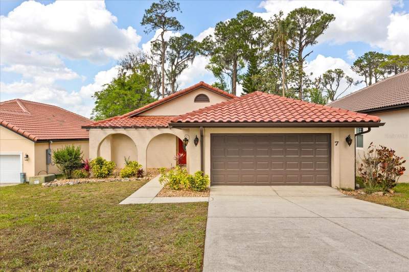 Eustis Harbor Island Villas