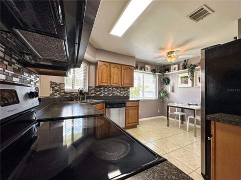 2506 Tobin Court, Orlando FL - photo 6 of 25