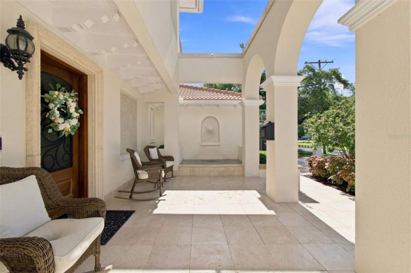 5 bedroom Single Family Residence at 4537 W Swann Avenue, Beach Park, Tampa — photo 5
