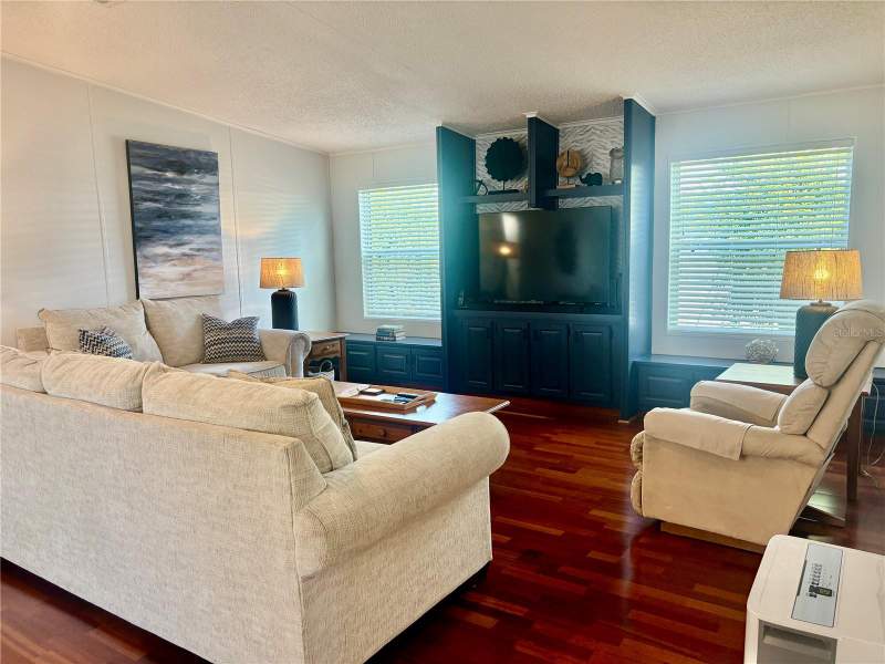 3 bedroom Manufactured Home at 5707 45th Street #100, Gold Tree Co-Op, Bradenton — photo 3