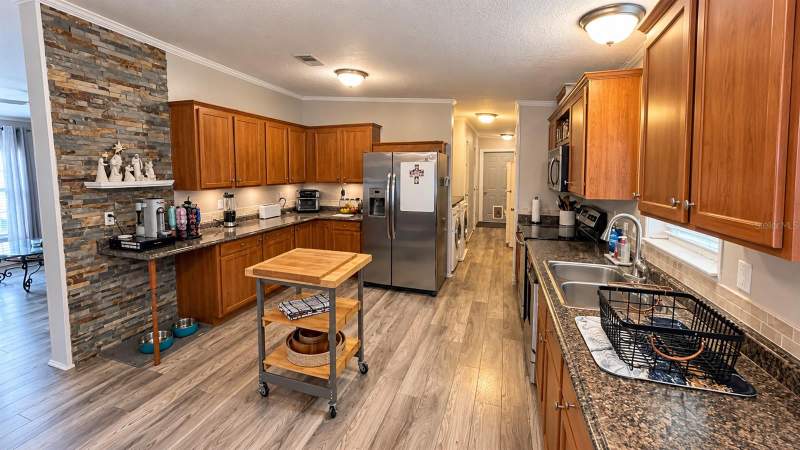 3 bedroom Manufactured Home at 12831 Hawk Hill Drive, Pine Ridge Estates, Thonotosassa — photo 5