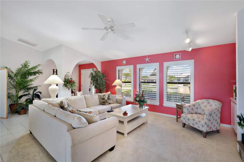 3 bedroom Single Family Residence at 212 Kamal Parkway, Cape Coral, Cape Coral — photo 4