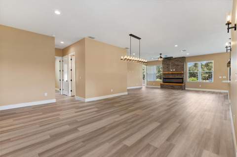 2540 NE 77th Road, Wildwood FL - photo 8 of 54