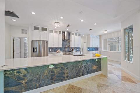 11915 Clubhouse Drive, Lakewood Ranch FL - photo 17 of 54